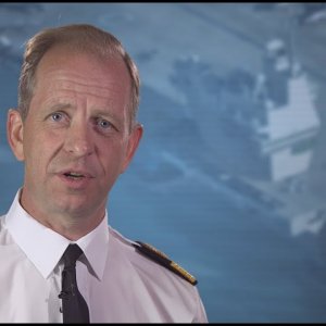 Captain Jerry Kyd - The future of HMS Queen Elizabeth - YouTube