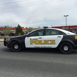 2015-05-05_10_44_46_Elko_Police_car_along_Mountain_City_Highway_(Nevada_State_Route_225)_in_El...jpg