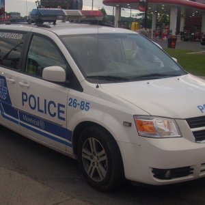 Dodge_RT_Caravan_Montreal_Police.jpg