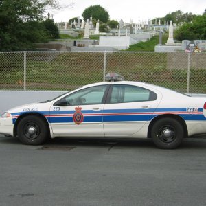 Royal_Newfoundland_Constabulatory_Dodge_Intrepid_police_car.jpg