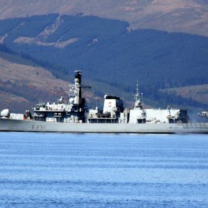 F231 HMS Argyll and Lynx