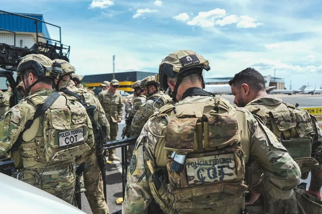 ️Exercício simulado de retomada de aeronaves realizado pelo @cot.pf.oficial . #policiafederal...webp