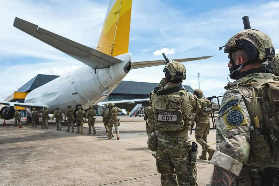 ️Exercício simulado de retomada de aeronaves realizado pelo @cot.pf.oficial . #policiafederal...webp