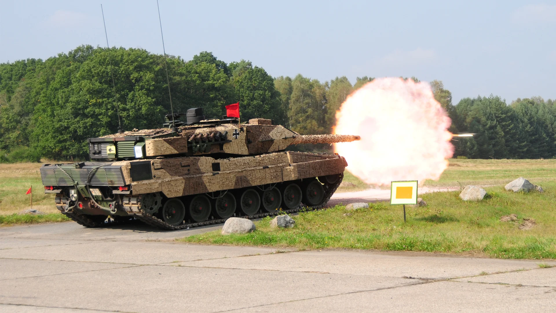 140916_Kampfpanzer-Leopard-2A7_Zwilling_01.webp