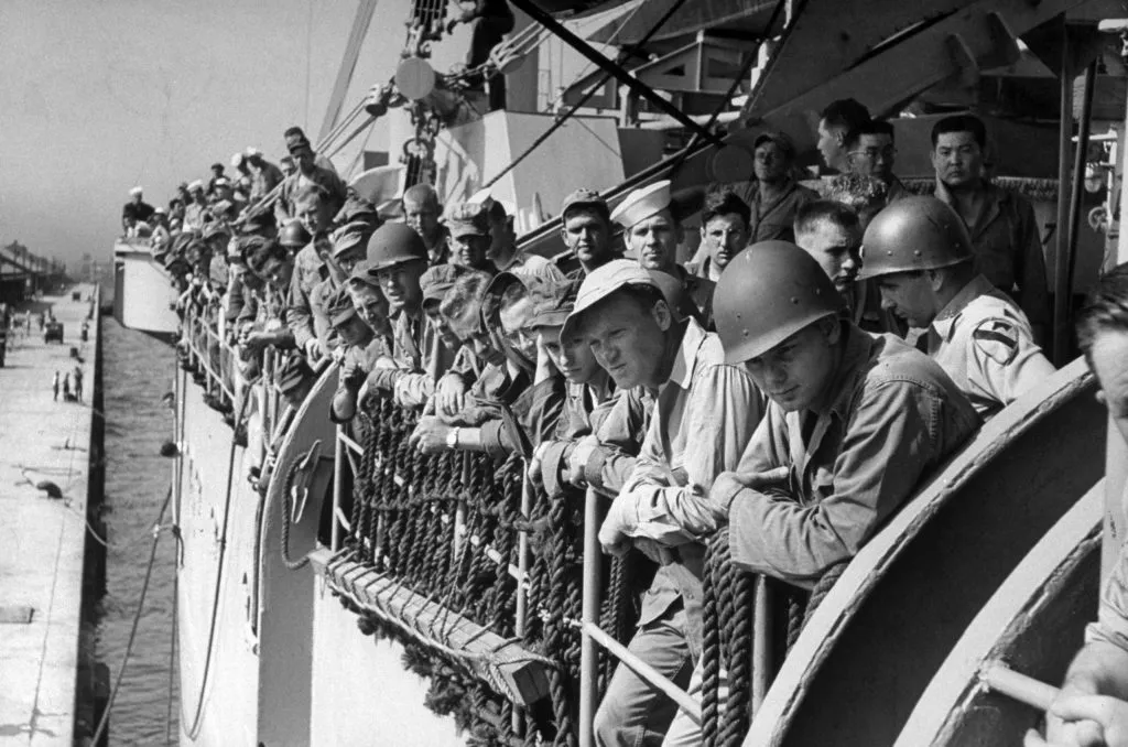 150609-korean-war-mydans-02-1024x678.webp