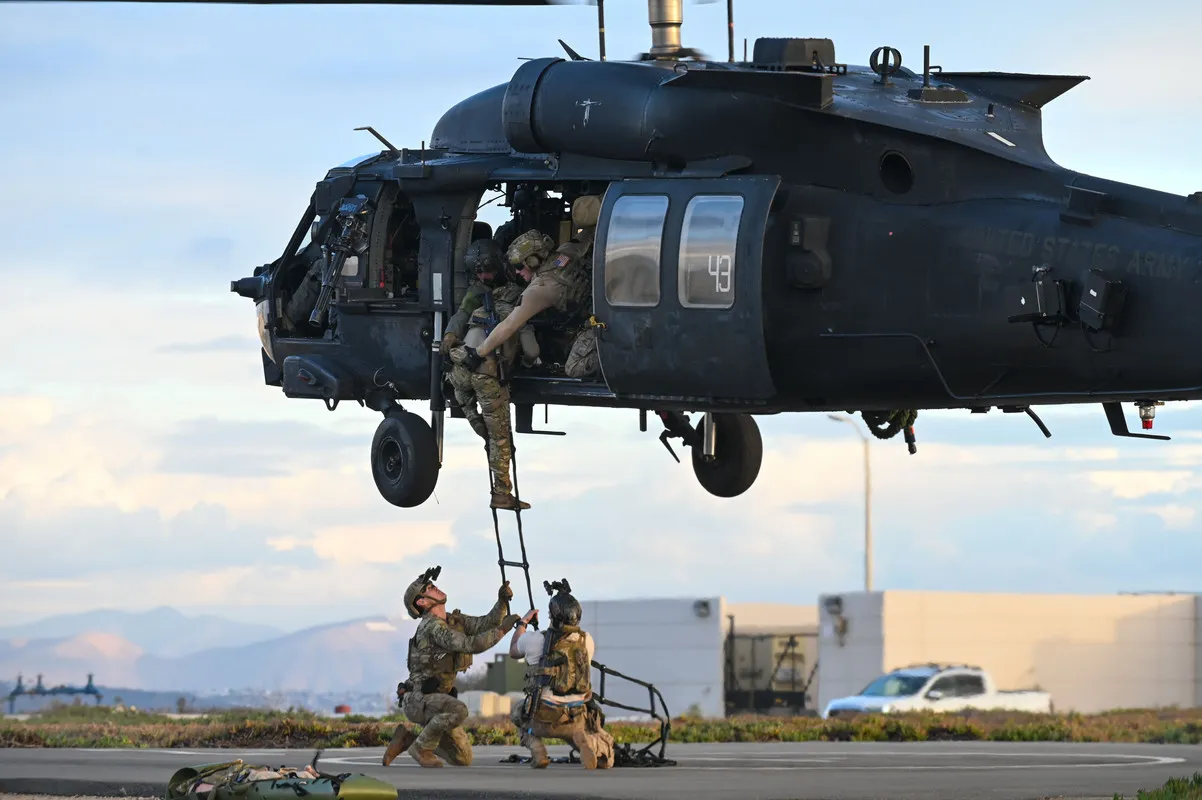 231129-N-GJ050-1164.webp