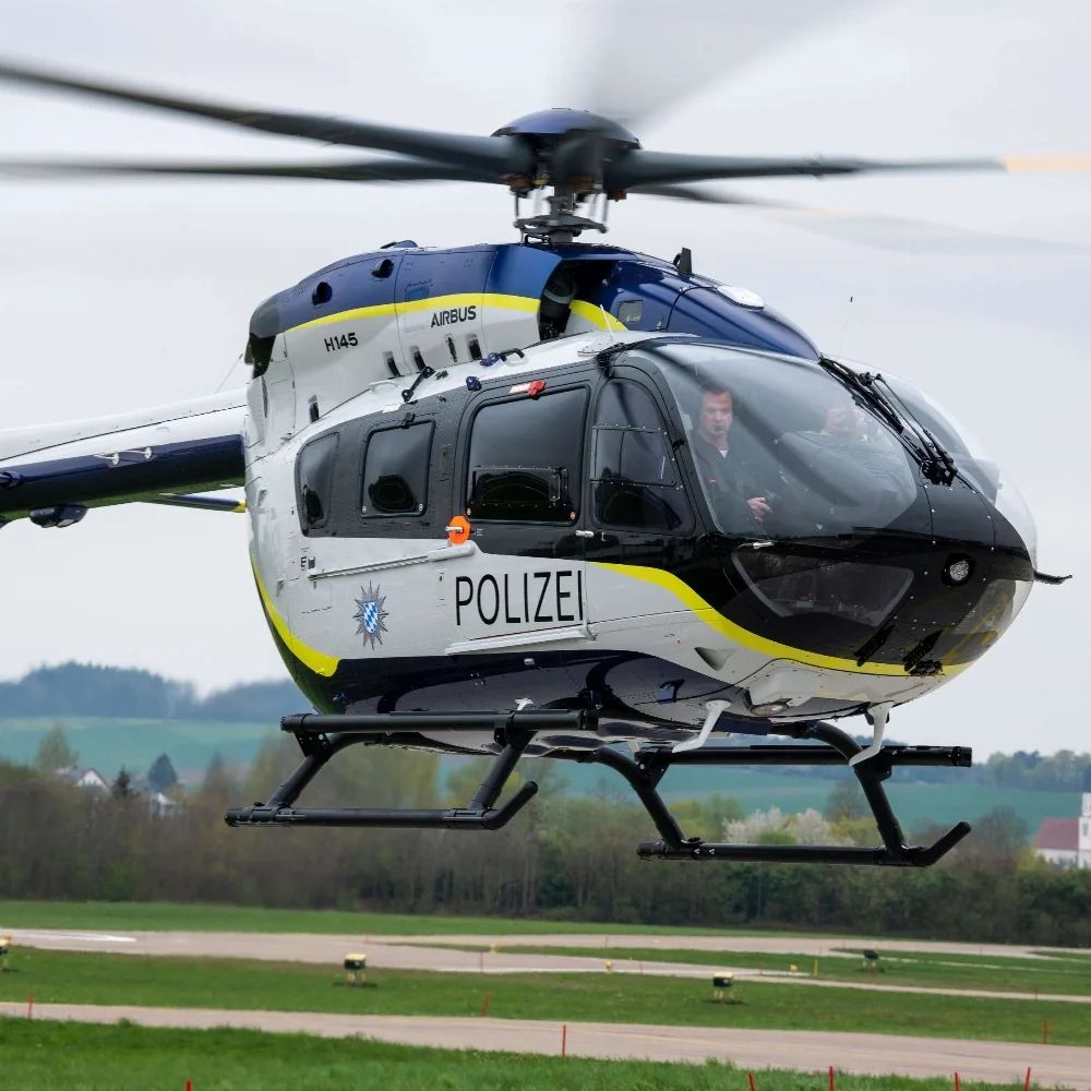 32517044-neue-polizei-hubschrauber-in-bayern-10ec.webp