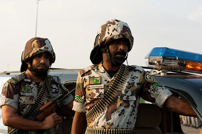 800px-Saudi_security_forces_on_parade_-_Flickr_-_Al_Jazeera_English_(9).jpg