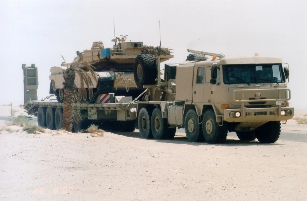 8x8-TTT-KUWAIT-2000-11.jpg