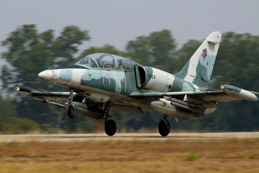 a-royal-thai-air-force-l-39-albatross-takes-off-from-96849f-1024.webp