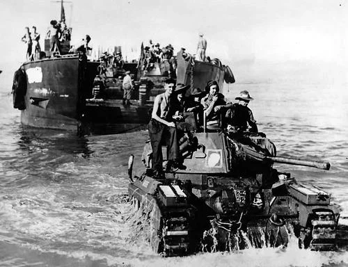 aAustralian_Matilda_Tank_Landed_At_Toko_Beach_1945 Bougain.webp