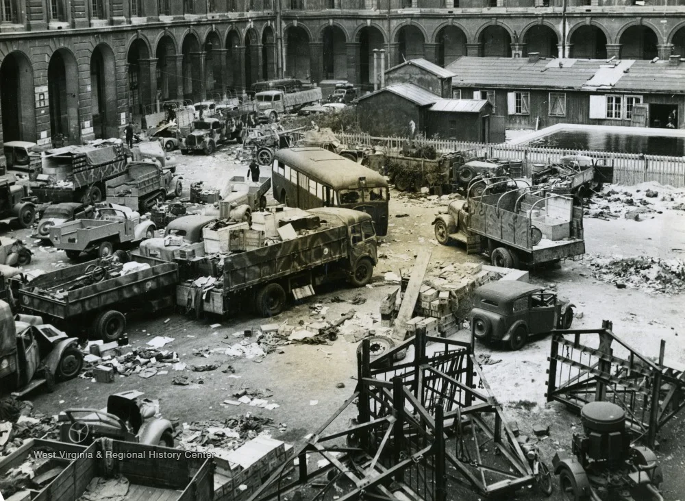 Abandoned German Army vehicles at Paris HQ.webp