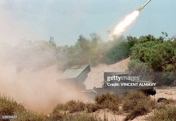 aden-yemen-southern-yemeni-troops-fire-rockets-17-may-1994-in-the-outskirts-of-the-al-anad-air.webp