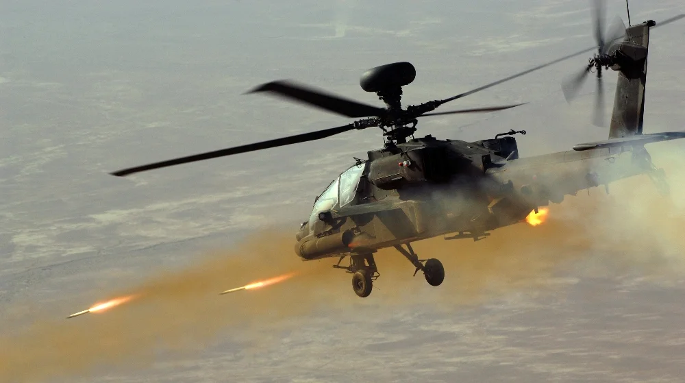 Apache_Helicopter_Firing_Rockets_MOD_45154922.webp