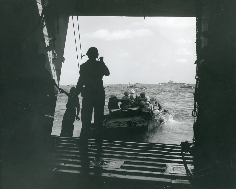 ater-bow-doors-LST-782-USS-Battle-February-19-1945.webp