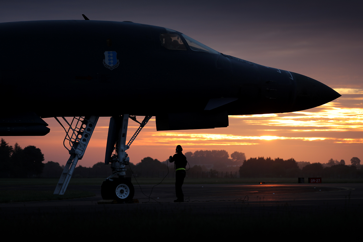 B-1b sunset.jpg