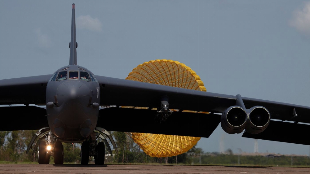 b52-bomber.jpg
