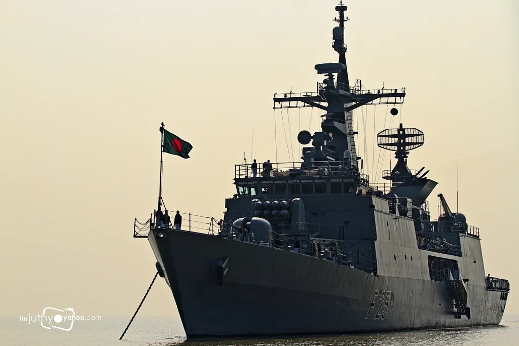 BNS Bangabandhu (F-25) Frigate of Bangladesh Navy c-802345a antiship fm-90 (2).webp