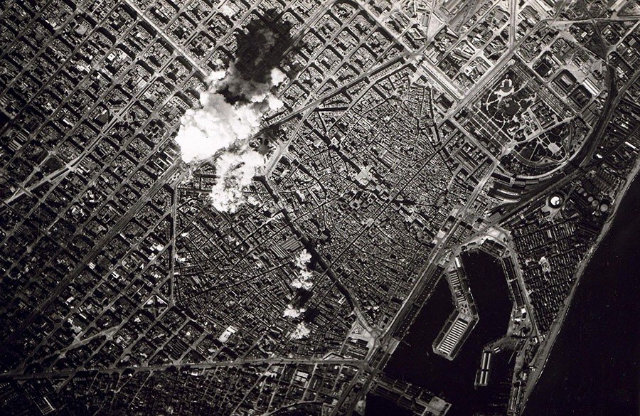 Bombing-in-Barcelona-1938.-Wiki-Commons.jpg