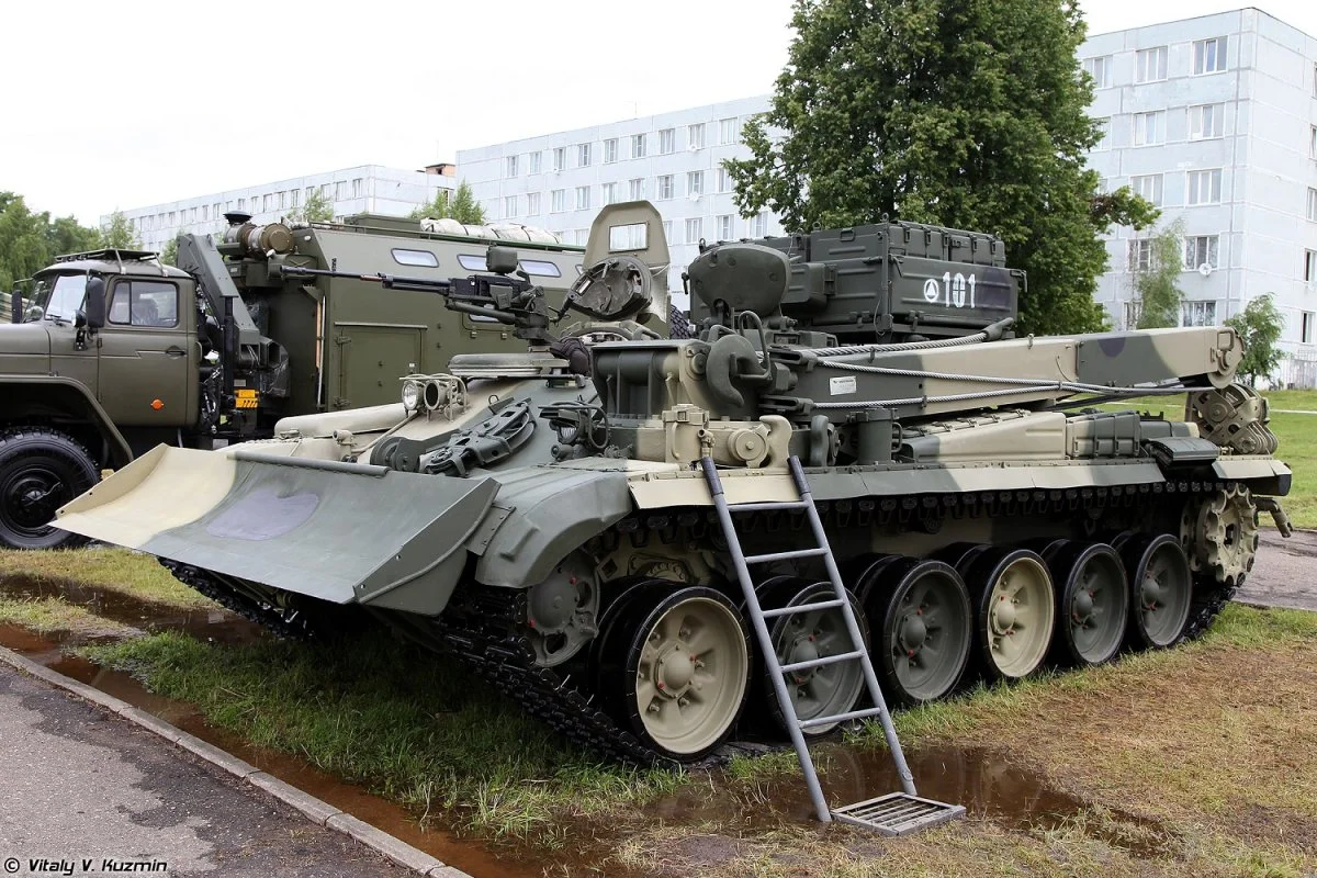 BREM-1 armored recovery vehicle.webp