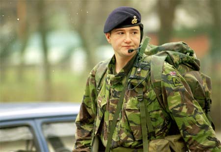 BRITISH SOLDIER in bosnia.jpg