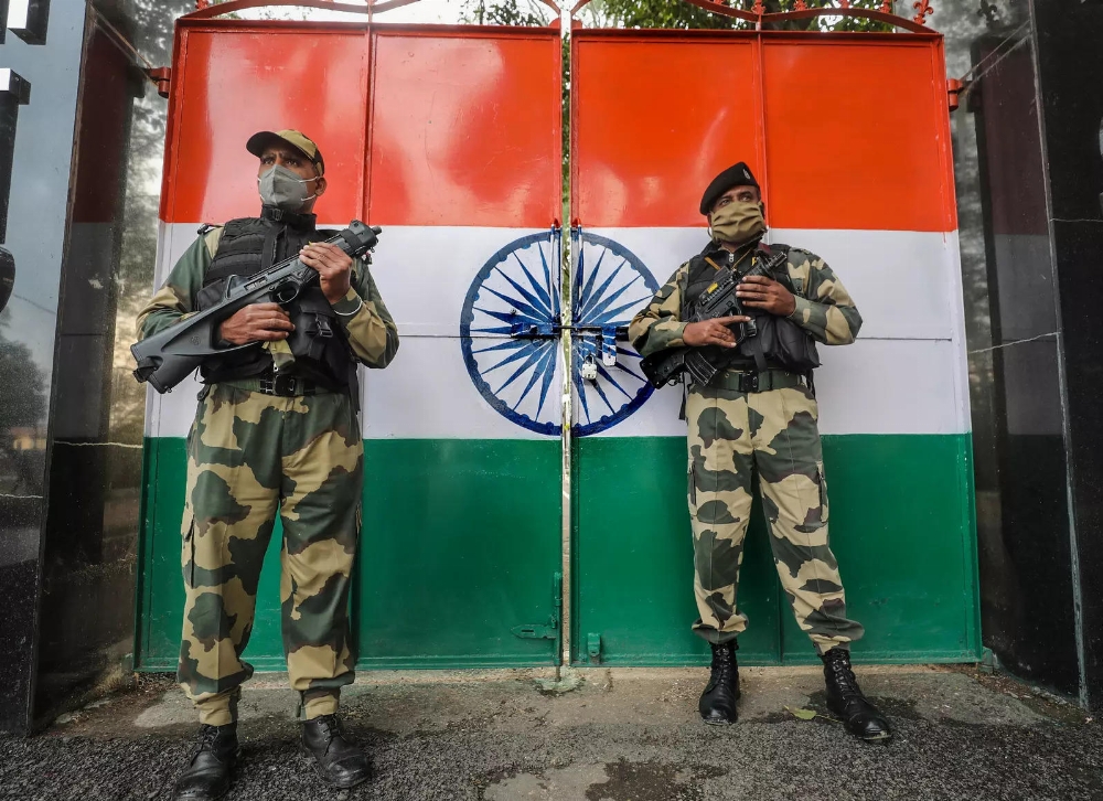 bsf-personnel-stand-guard-at-international-border-.jpg