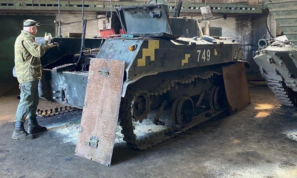 Captured Ukrainian BMD-2 in Russian repair facility.webp