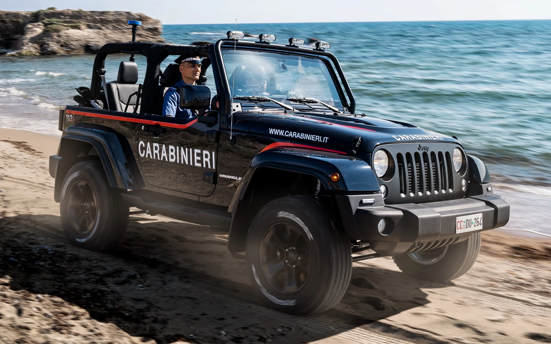 carpixel.net-2018-jeep-wrangler-carabinieri-eu-78770-wide.webp