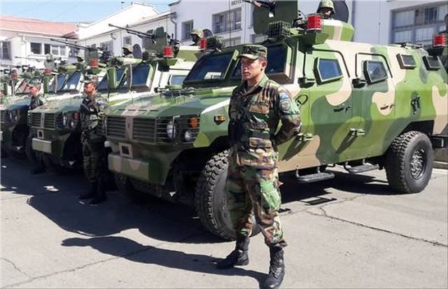 China_donates_27_Tiger_4x4_armoured_vehicles_and_4_anti-riot_vehicles_to_Bolivian_armed_forces...jpg