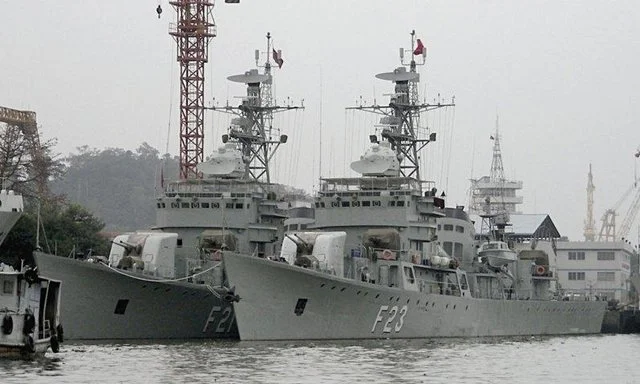 China_Jianghu II-class_Project_053H1_Myanmar_navy_F21_Mahar_Bandoola_F23_Mahar_Thiha_Thura.webp