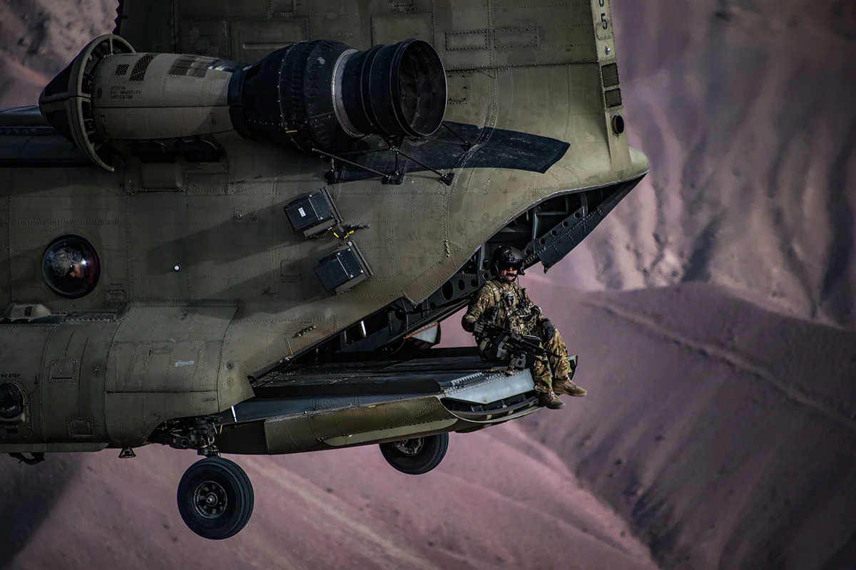 Chinook flight engineer.webp