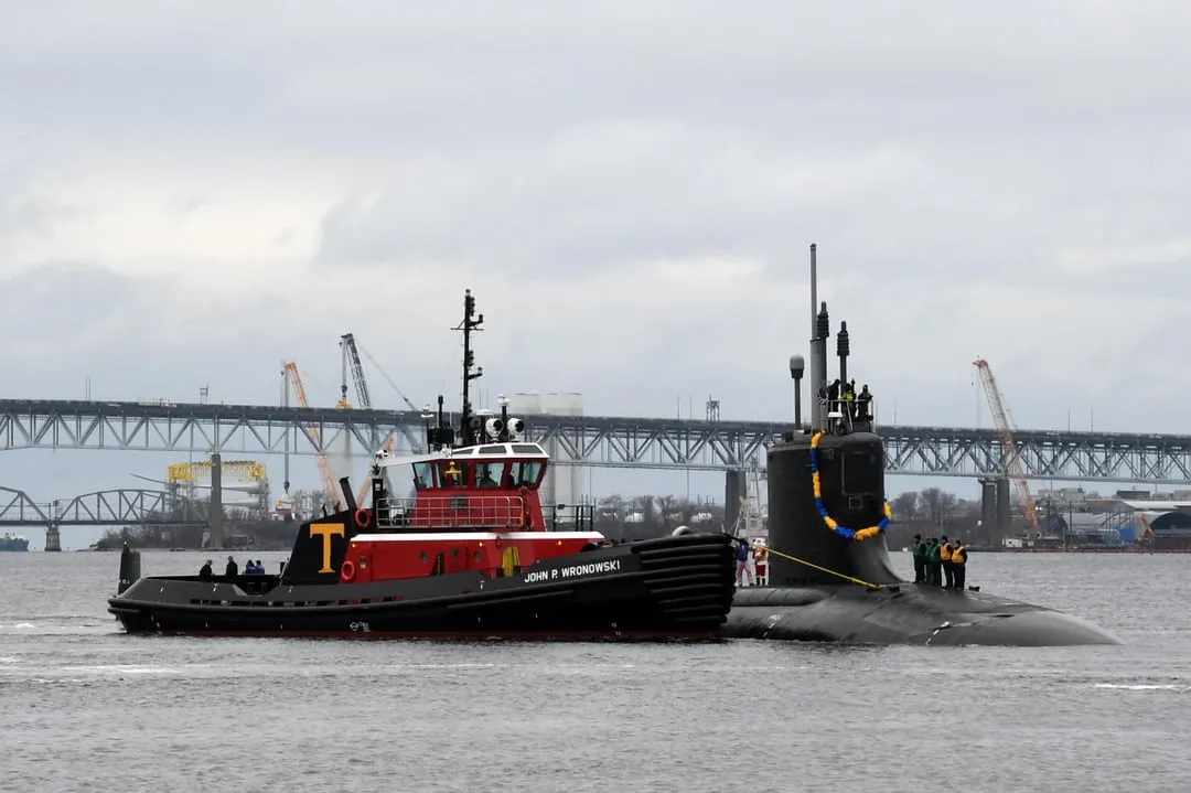 -class-submarine-uss-virginia-ssn-v0-wwgqc42wq58e1.webp