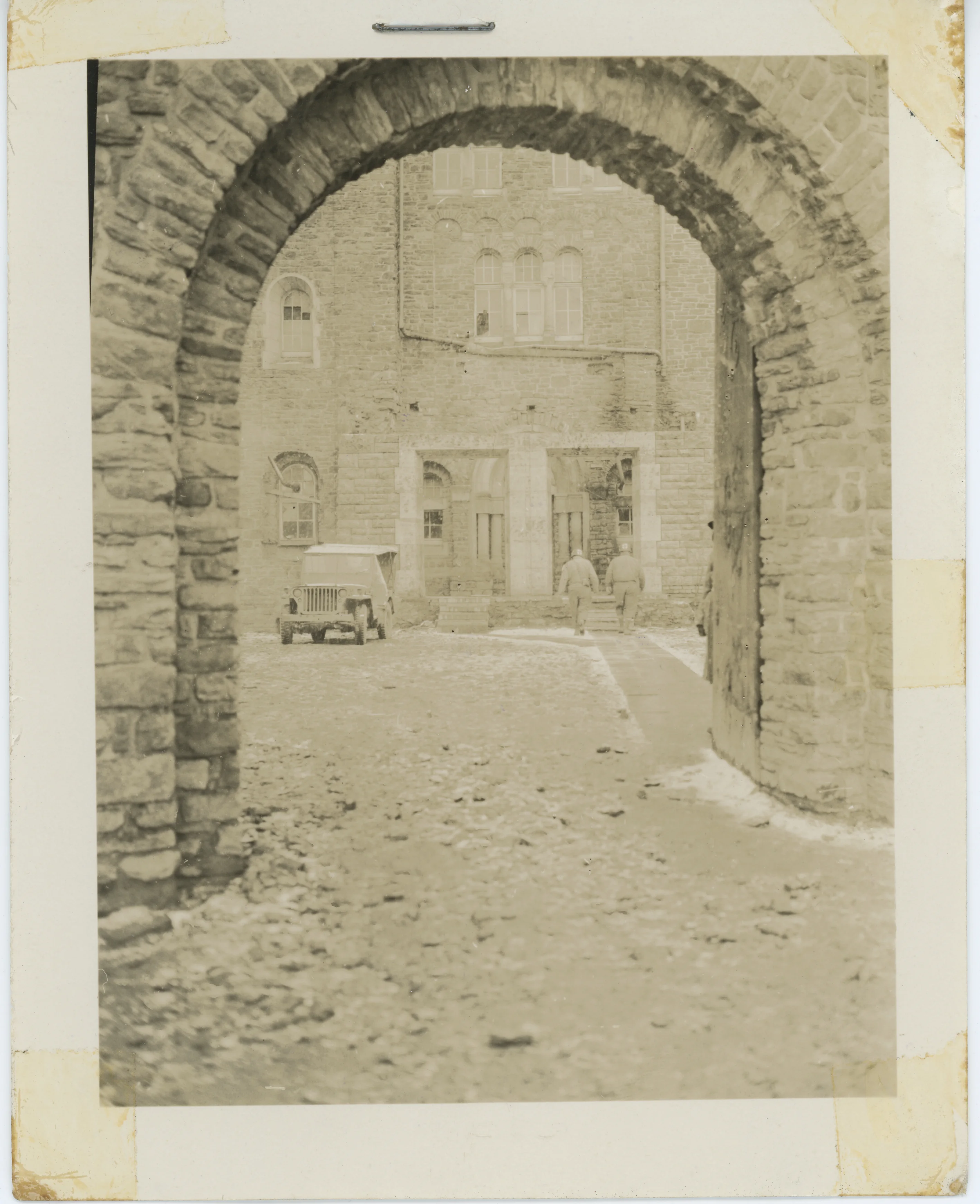 Clervaux abbey Gate.webp