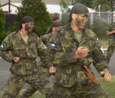 czech soldiers in bosnia(musado combat display team)2.jpg