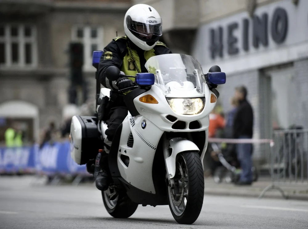 Danish_police_motorcycle_03.jpg