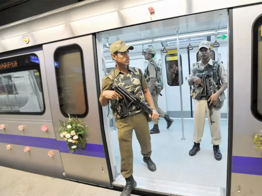 Delhi-Metro-CISF.webp