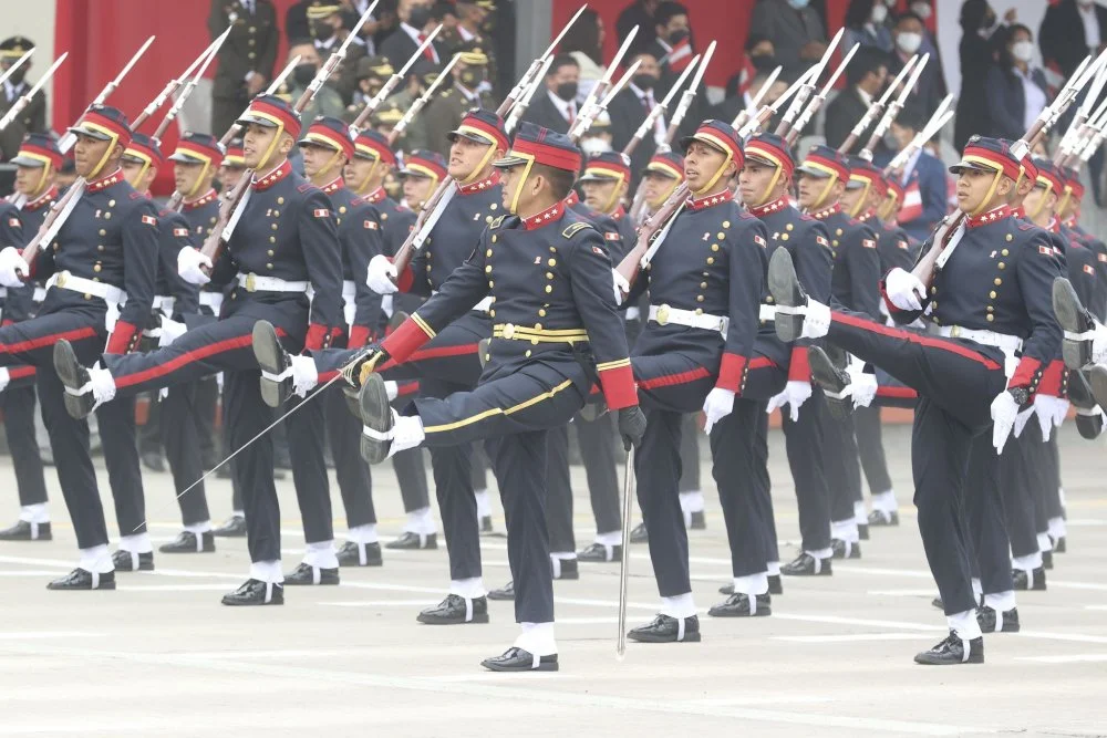 Desfile-militar-Peru-20.webp