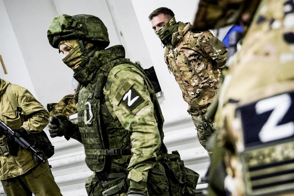 eo-russian-military-shooting-own-retreating-troops.webp