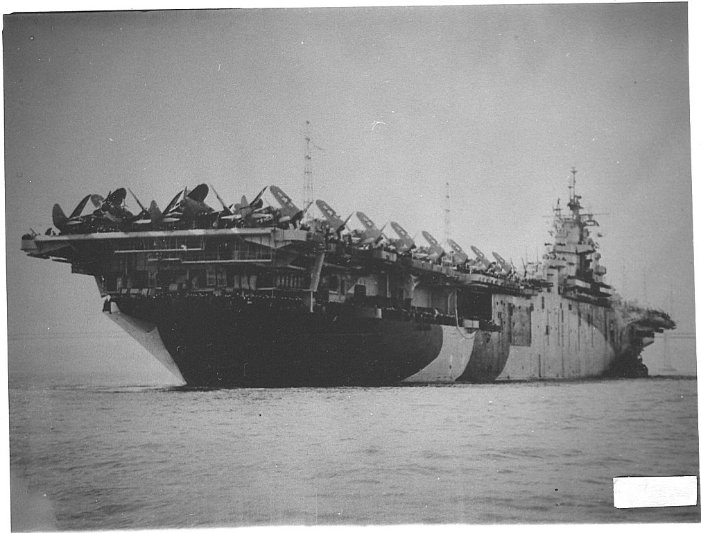 Essex CV-9 06 P After April 15 1944 refit.jpg