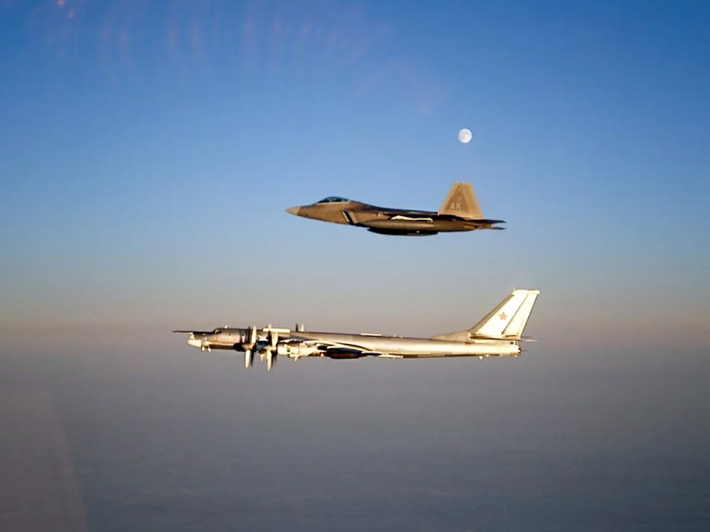 F-22A Raptor vs Russian TU-95 Bear.webp