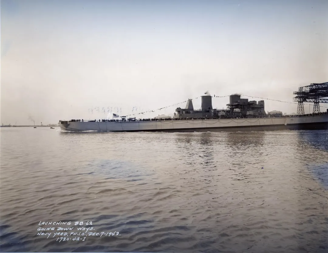 f-uss-new-jersey-bb-62-dec-7-1942-v0-uspbf1ponzid1.webp