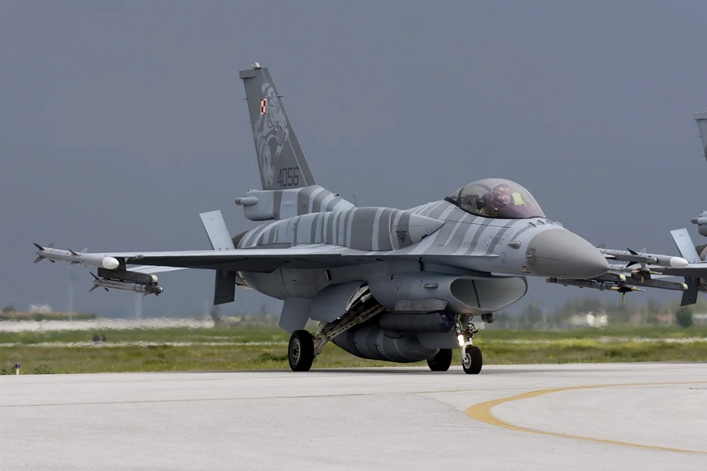 f16c_4056.jpg