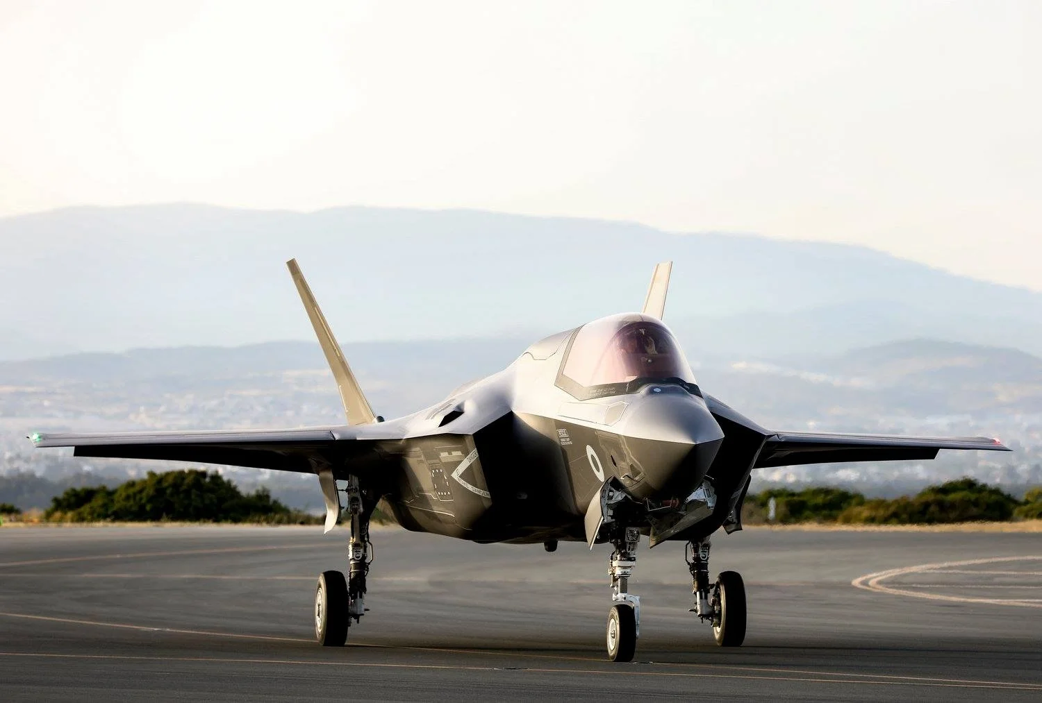 f35b_cypr_03.jpg