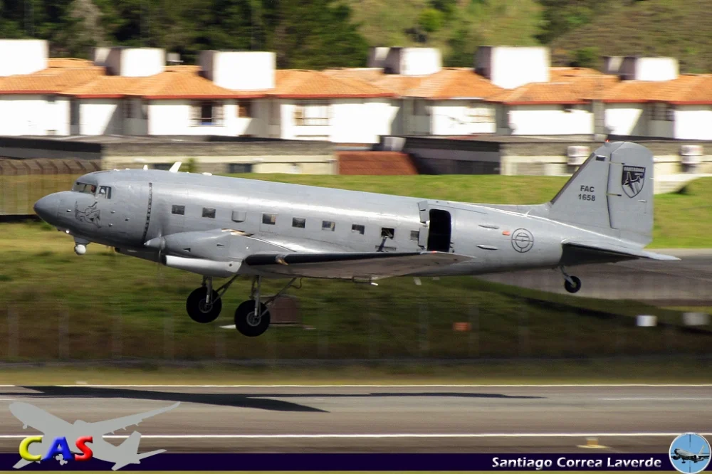 FAC-Douglas-AC-47-T-Fantasma-SCL.webp