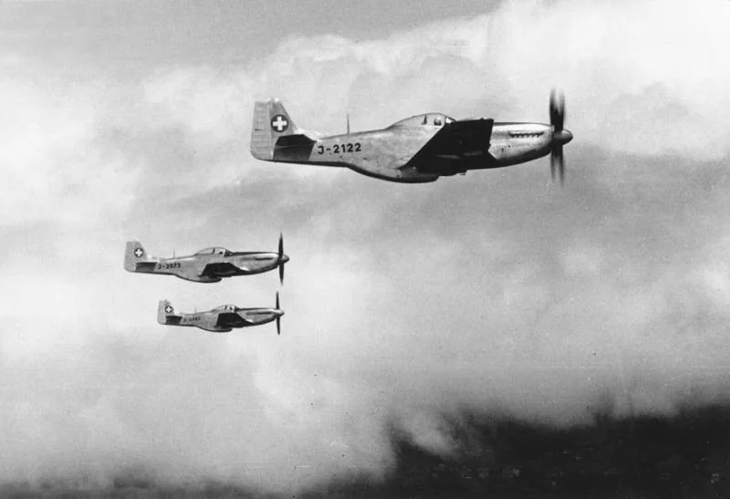 flugzeug-p-51-e.webp