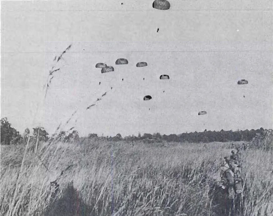 French_paratroopers.webp