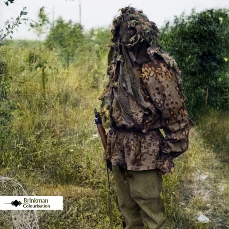 g-ERMAN-sniper-demonstrates-his-camouflage.webp