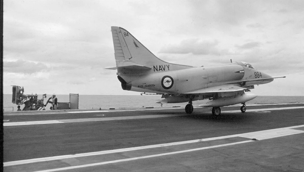 -g-Skyhawk-884-taxying-MELBOURNE-Oct.-1977.GKA_.-2.jpg