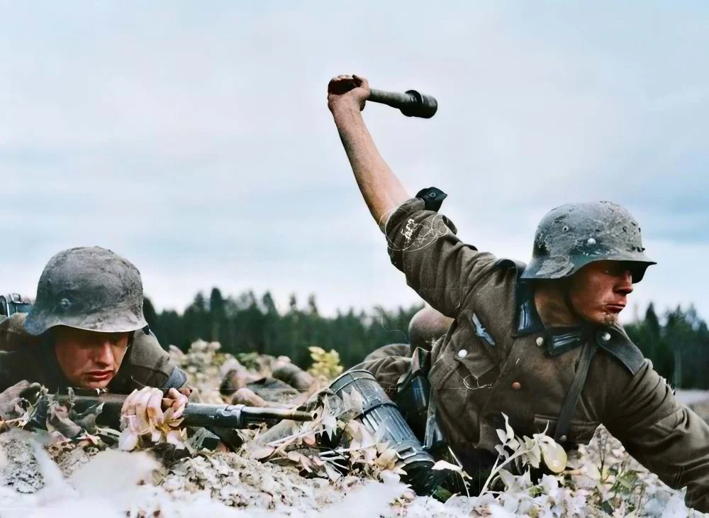 German_troops_in_Russia,_1941_-_NARA_-_540155-topaz-enhance-4x-faceai.webp