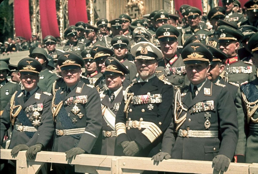 Germania Generales y almirantes de la Wehrmacht.jpg